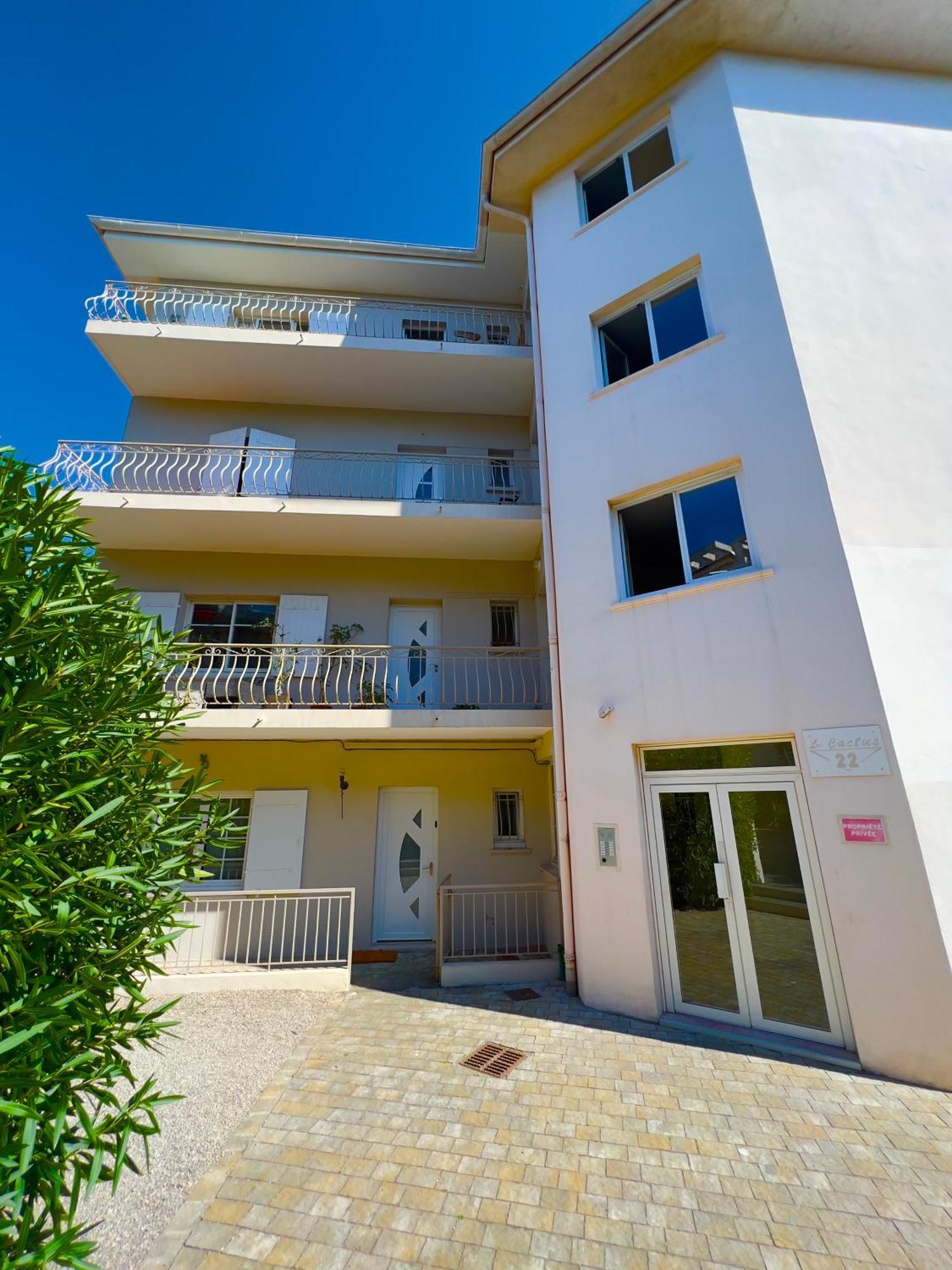 Les Cactus Frejus Plage Exterior photo